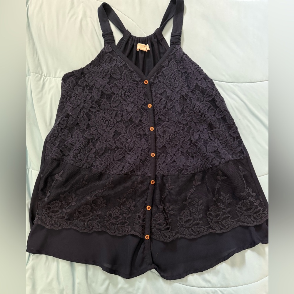 Cute Flowy, Laced Tank in Navy Blue size Small
